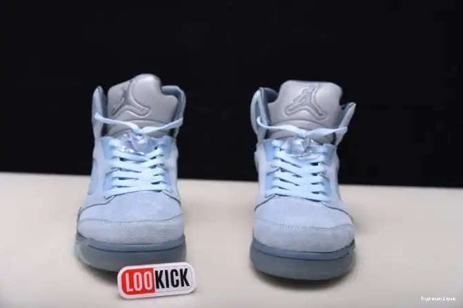 HYPE Retro DD9336-400 (W) Bluebird Jordan 5 Air 0624